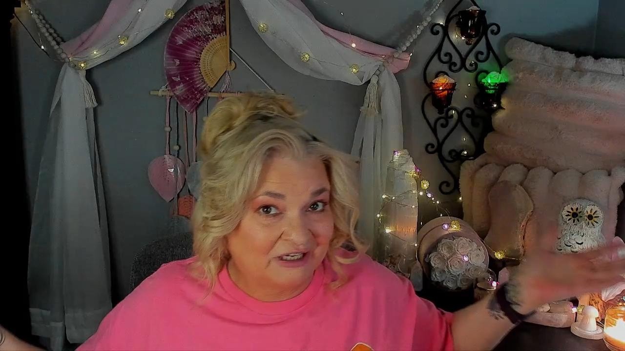 LIBRA-ITS TIME TO FOCUS ON NEW LOVE 🤓😘TAROT READ FOR MAR. 4-10 YOUTUBES FAVORITE