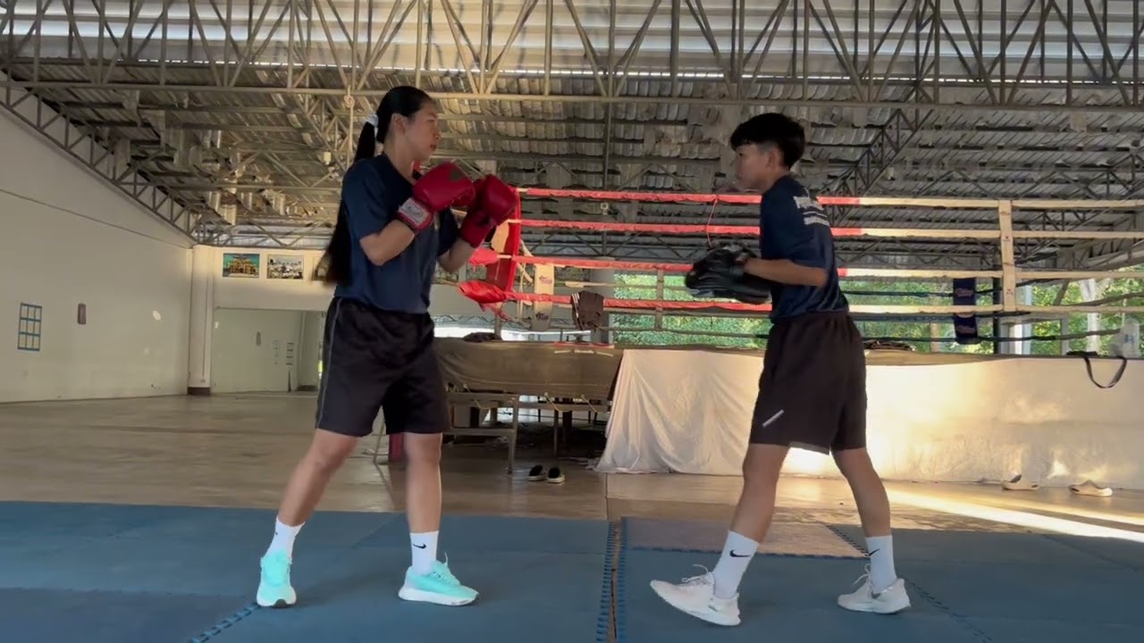 นางสาวณัฐวิมล สุภวงค์ การฝึกเป็นเทรนเนอร์ กีฬามวยสากล