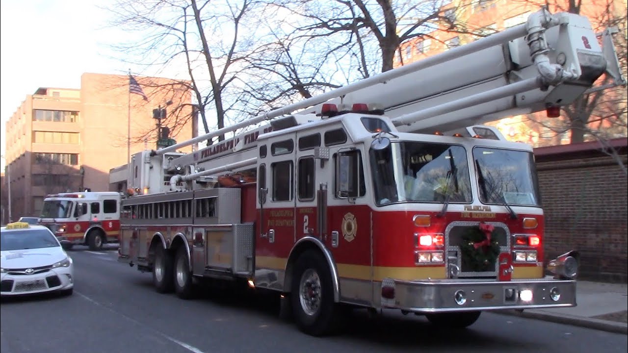 Philadelphia Fire Department Snorkel 2 Engine 8 And Battalion 4 Responding 1-6-20