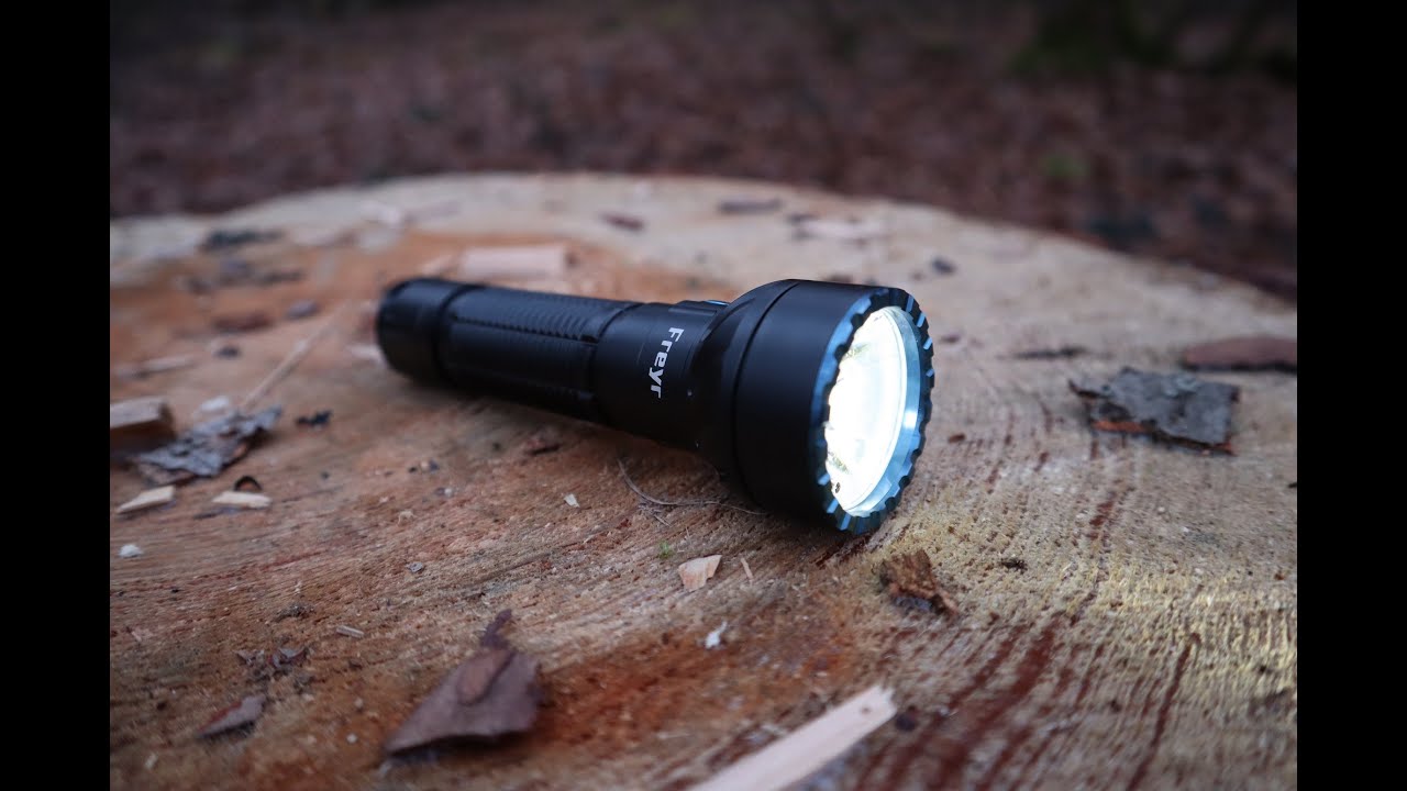 Olight Freyr mehrfarbige taktische Taschenlampe für jeden Zweck