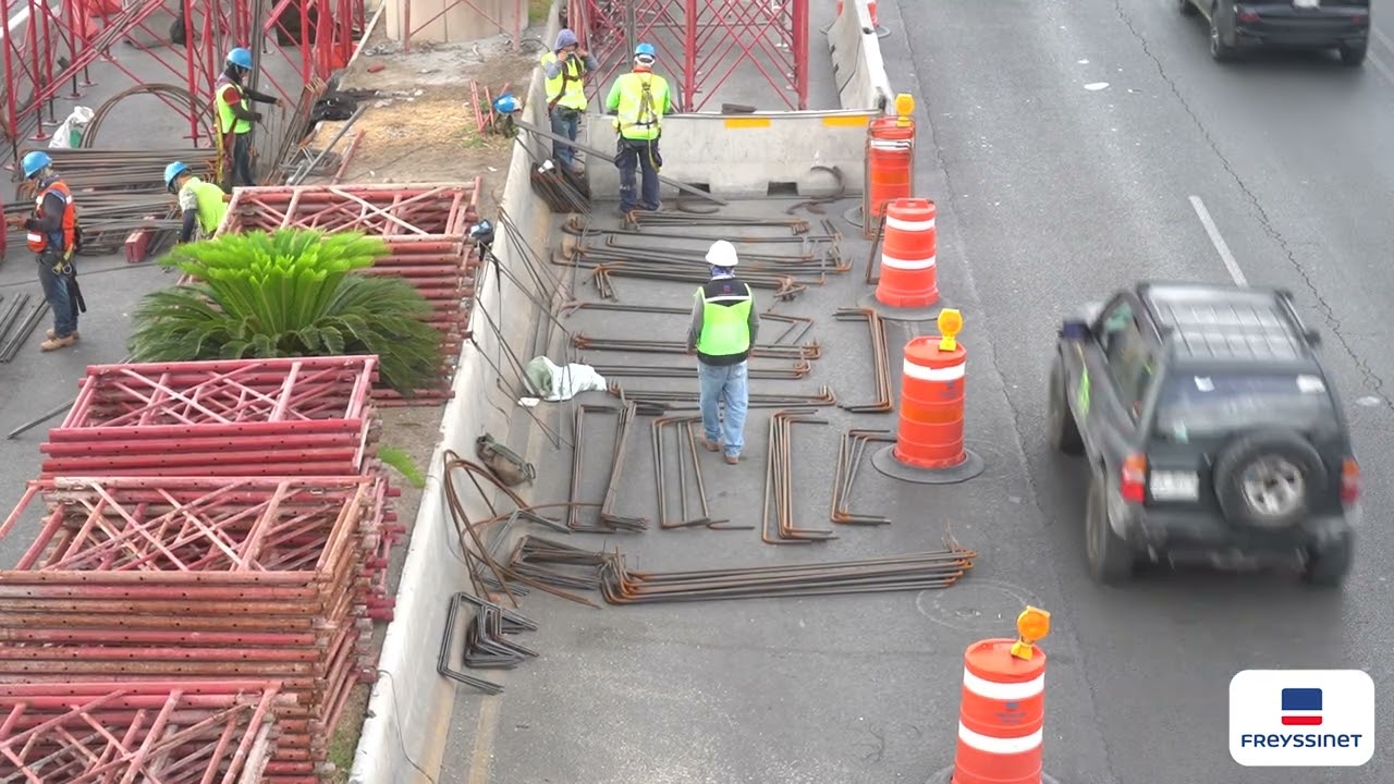 Trabajo en capiteles METRORREY