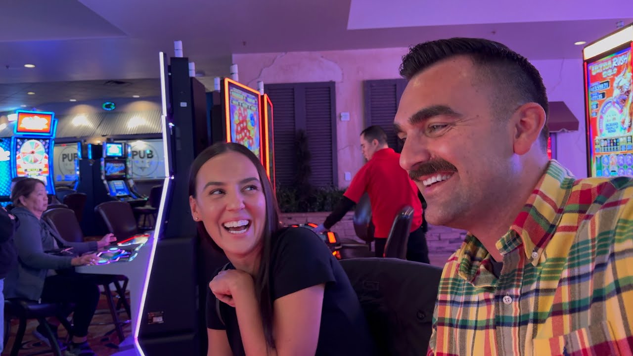 LAS VEGAS VLOG | Tuscany Casino | Lotus of Siam | Mirage