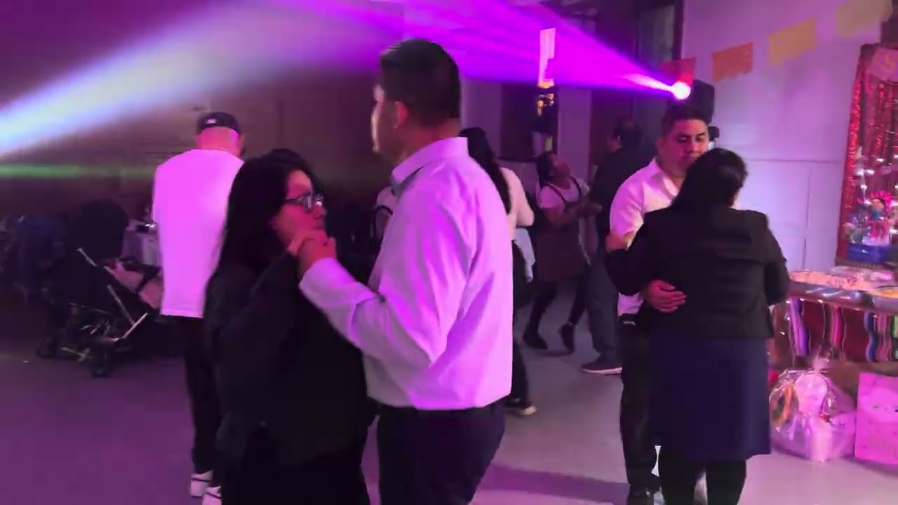 Y PORQUE EL QUE SABE SABE 😅👌🕺🏻💃🏻✅SONIDO ROYAL 98 