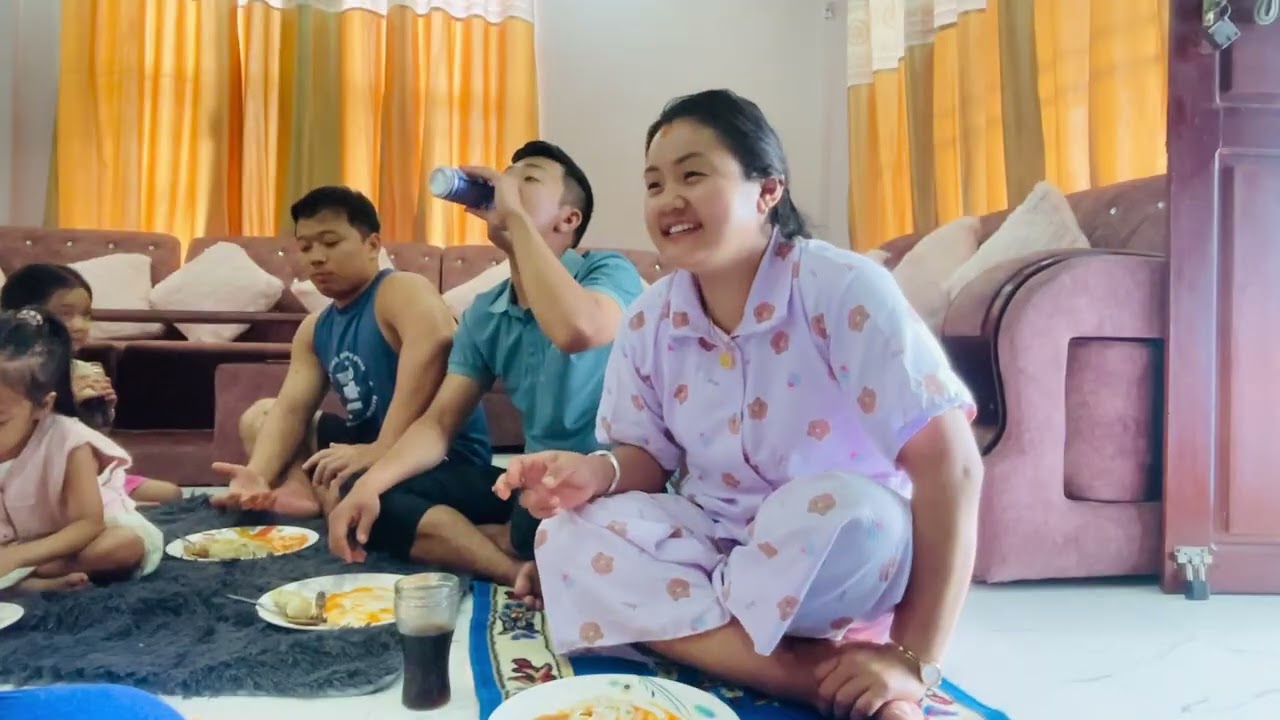 Momo 🥟 khadei hami 🥰 || family time ||