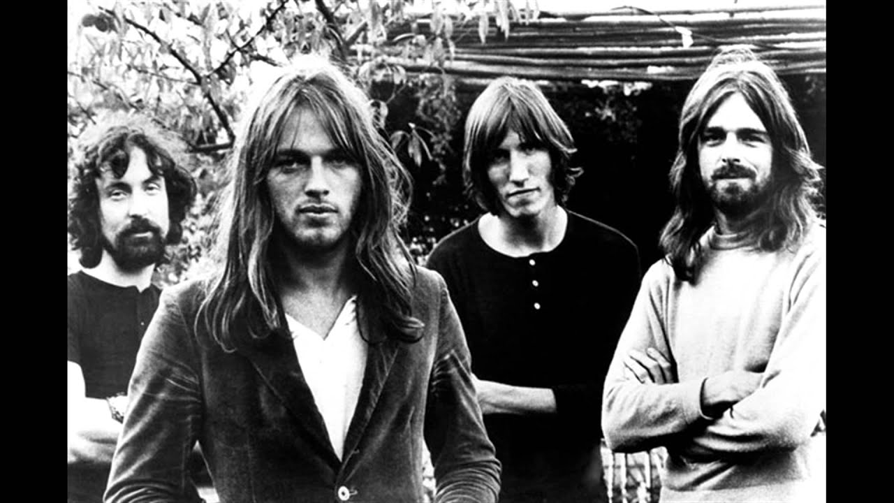 Pink Floyd - Fearless (You'll Never Walk Alone) (with lyrics)