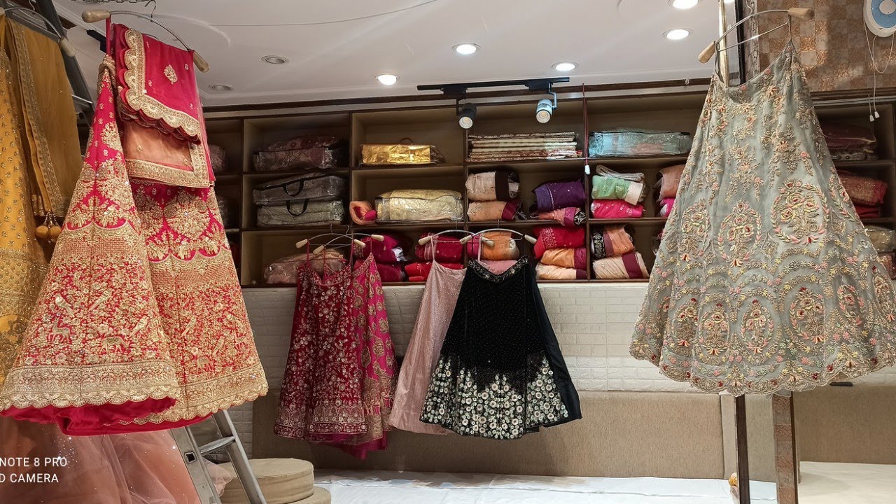 Sabhyasachi Designer Lehenga in Chandni Chowk Replica Designer   lehenga. Cheapest Bridal Lehenga..