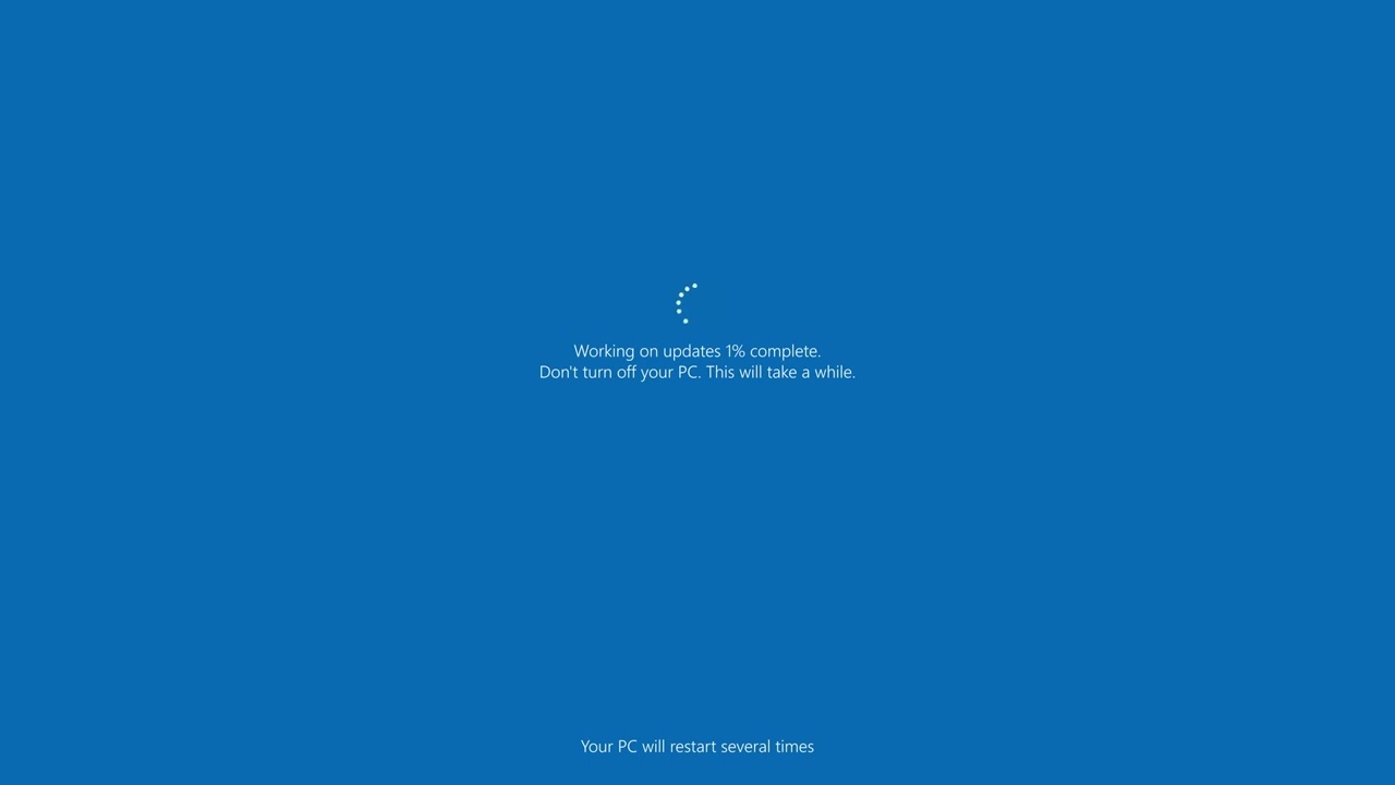 The Ultimate Windows 11 Upgrade Prank: 12-Hours of FAKE Upgrade Progress in 4K!
