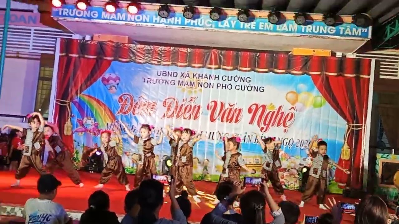 Gái nhỏ!!!