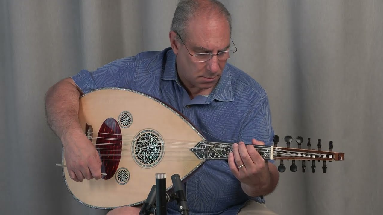 Mal Barsamian - Playing Hicaz Taksim and Sule Kule - Turkish oud made by Peter Kyvelos