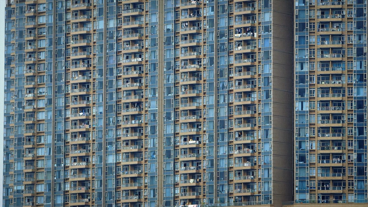 Hong Kong: Living with 7,000 People per km&sup2;