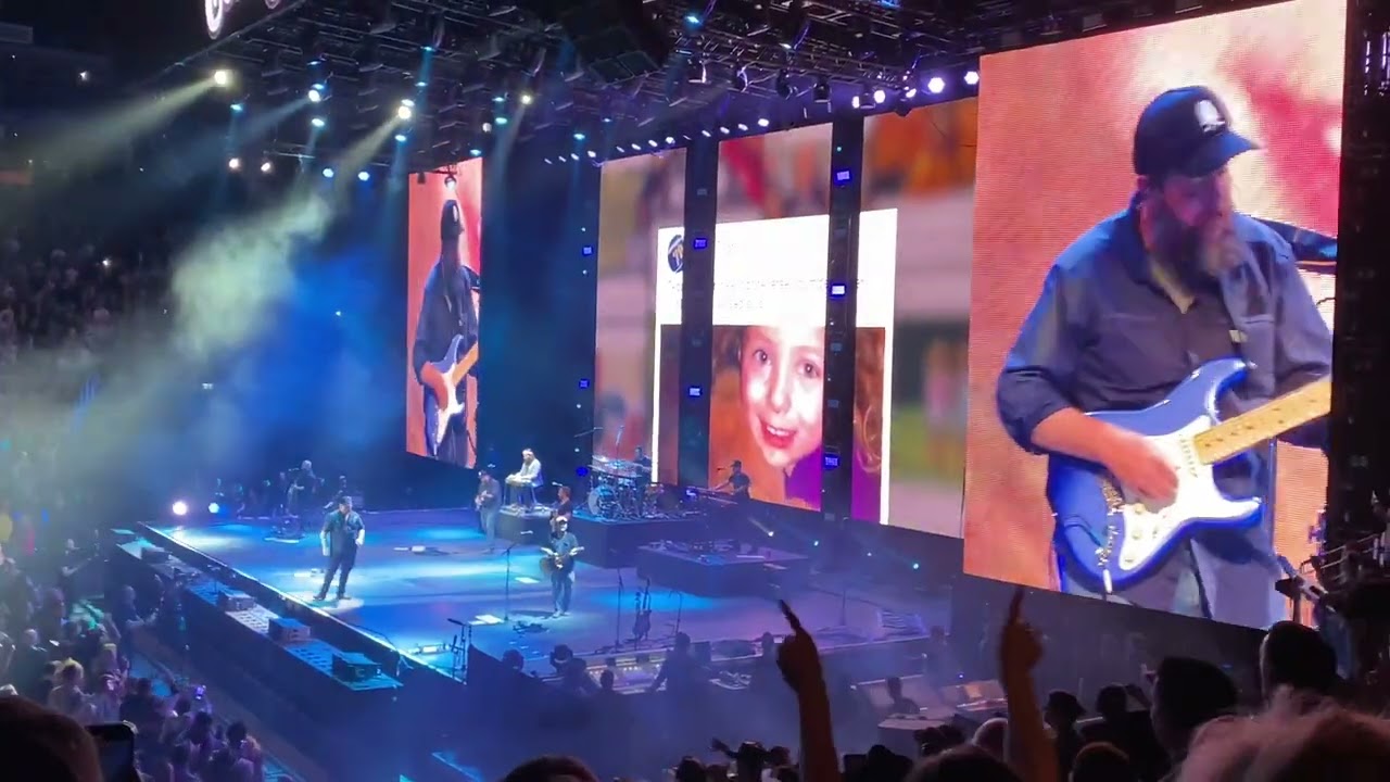 Luke Combs &ldquo;Does to me&rdquo; C2C 2022