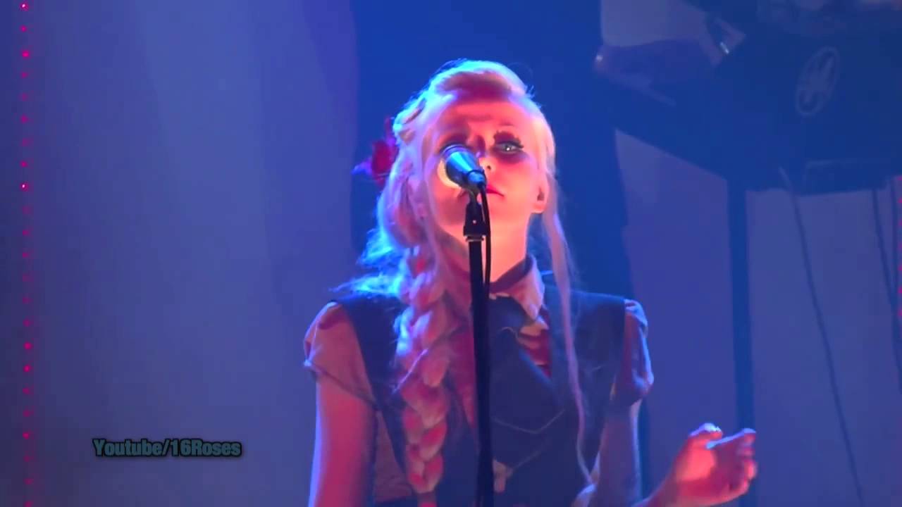 Welle: Erdball -LIVE- "Die Liebe der 3. Art (Plastique Version)"