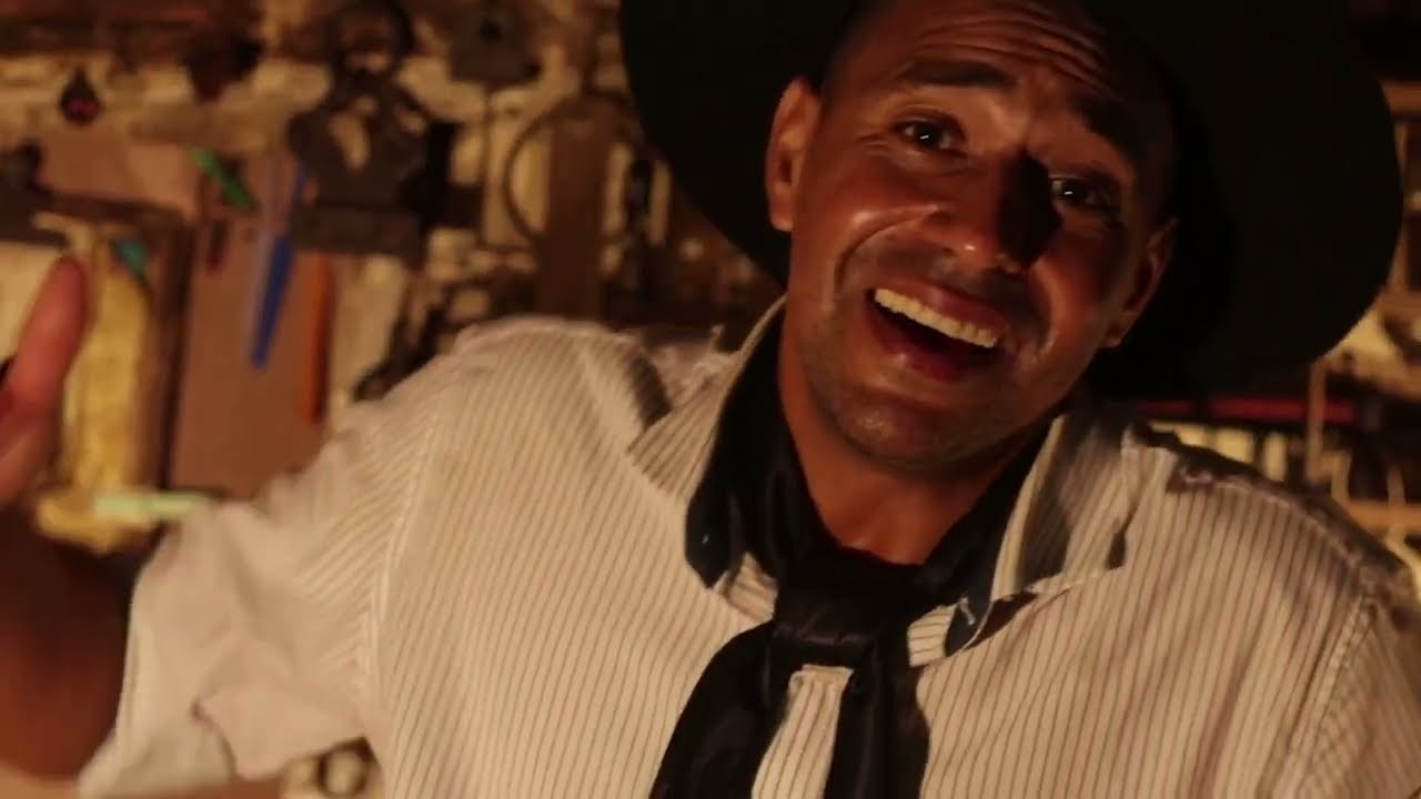 Clipe Oficial Camisa Listrada - Neco Soares