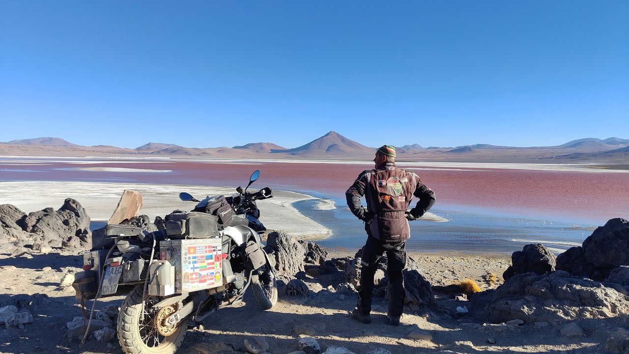 Mit dem Motorrad durch die Lagunen Route in Bolivien