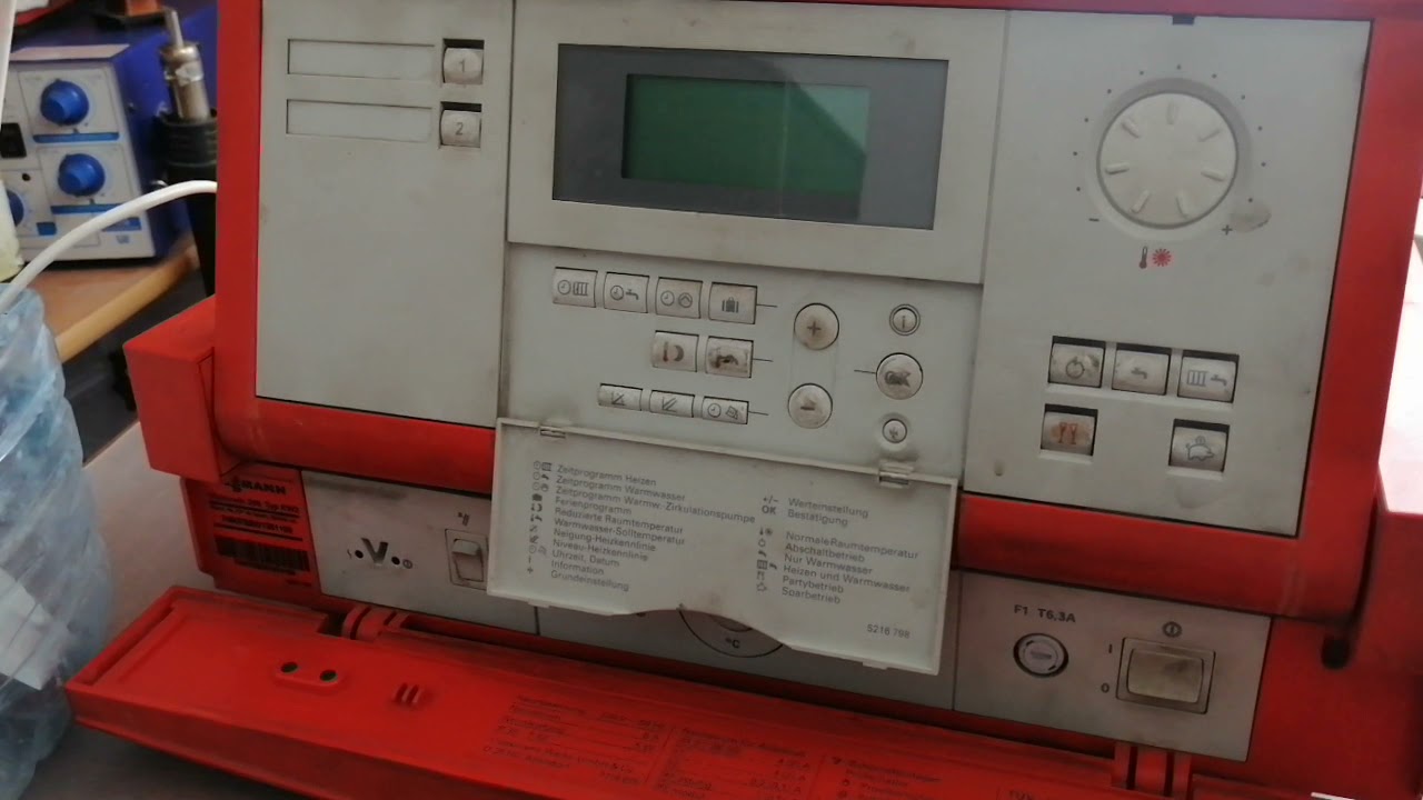 Naprawa sterownika Viessmann kotła olejowego . KW2. po naprawie. Nic nie wyświetla. Błąd zasilania.