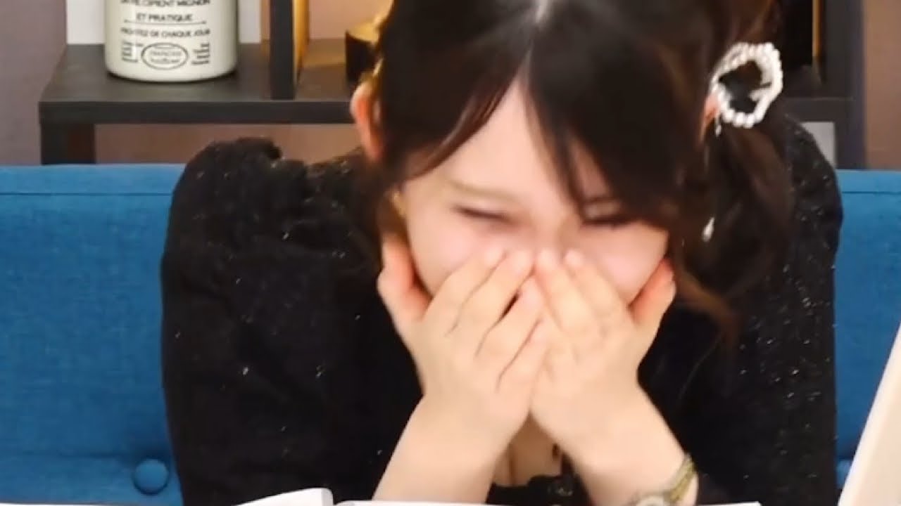 小川千奈さんガム風船できなくて悶絶