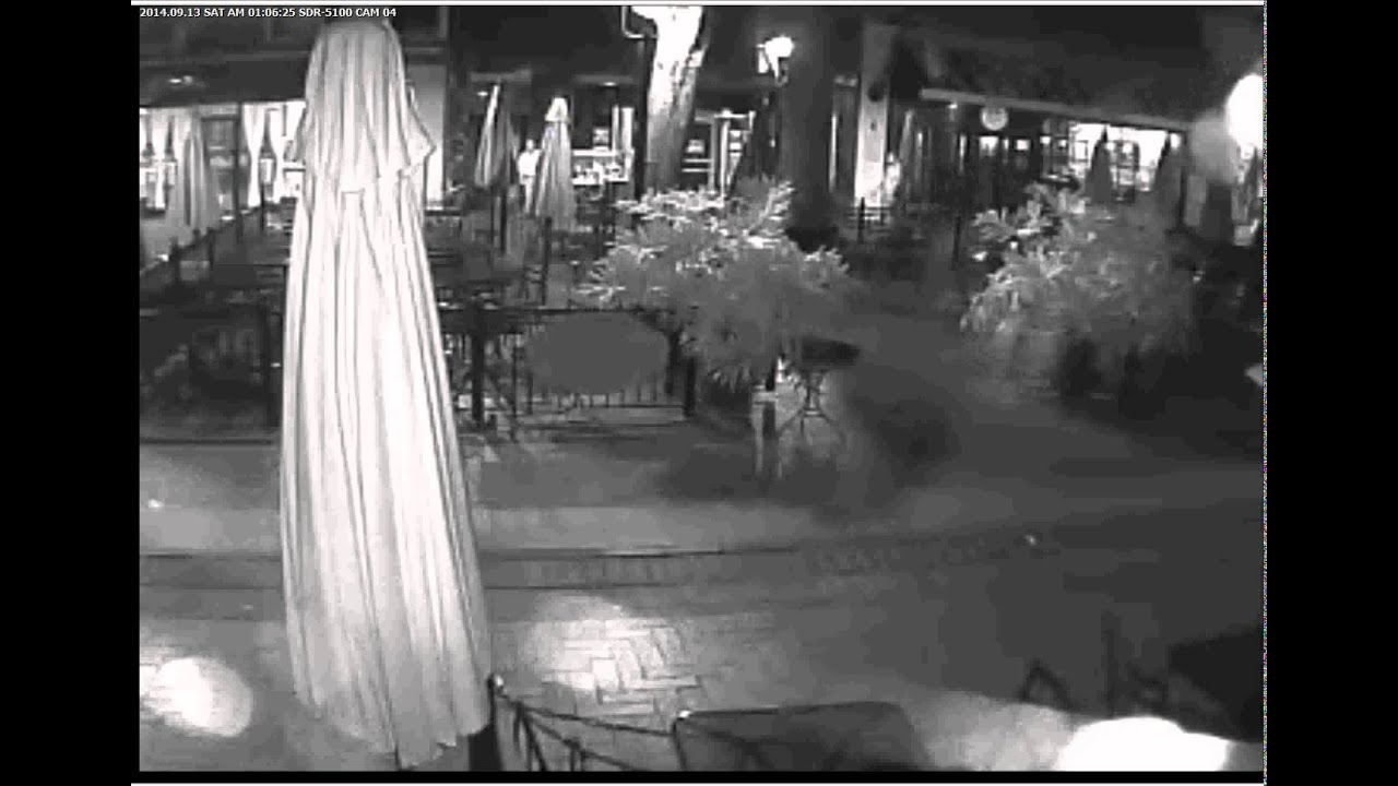Hannah Graham captured on security camera outside Sal's Caffe Italia in Charlottesville, Virginia