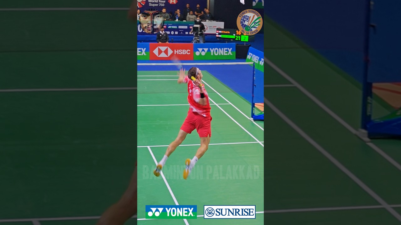 Viktor Axelsen's Insane Jump Smash😱😱🔥🔥#badminton #viktoraxelsen #leecheukyiu#axelsen#badmintonsmash