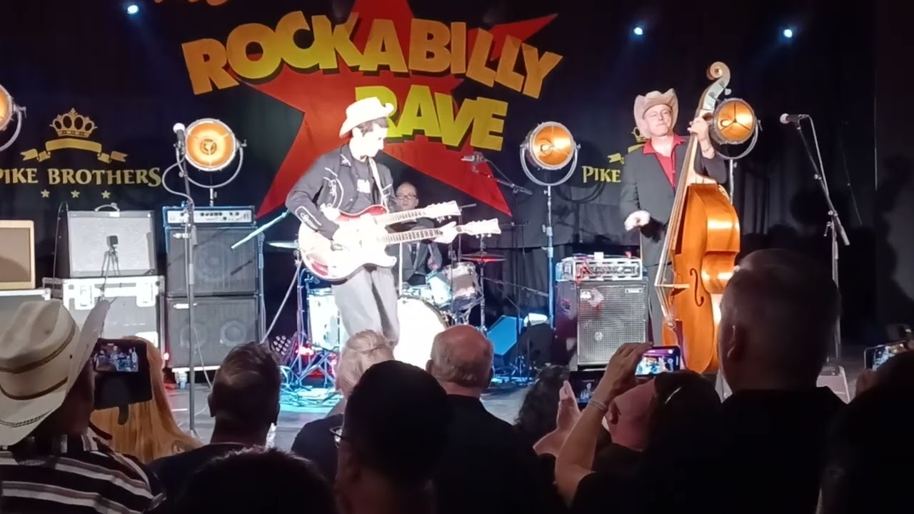 Crazy Joe with Deke Dickerson and Kyle Eldridge - Fire on the String