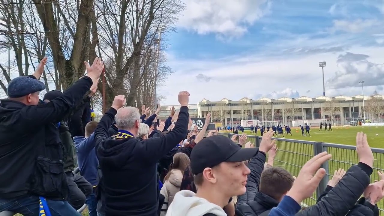 Eintracht Braunschweig  Abschluss Training 18.03.2023