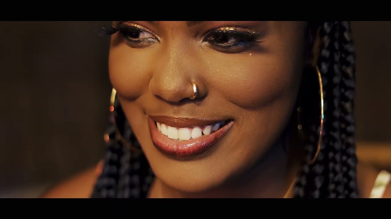 Fafa Ruffino Feat Ramatoulaye Dj -Doser. Clip officiel