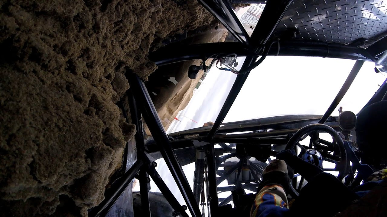 Stone Crusher Monster Truck | Monsters on the Beach 2016 | Friday Highlights