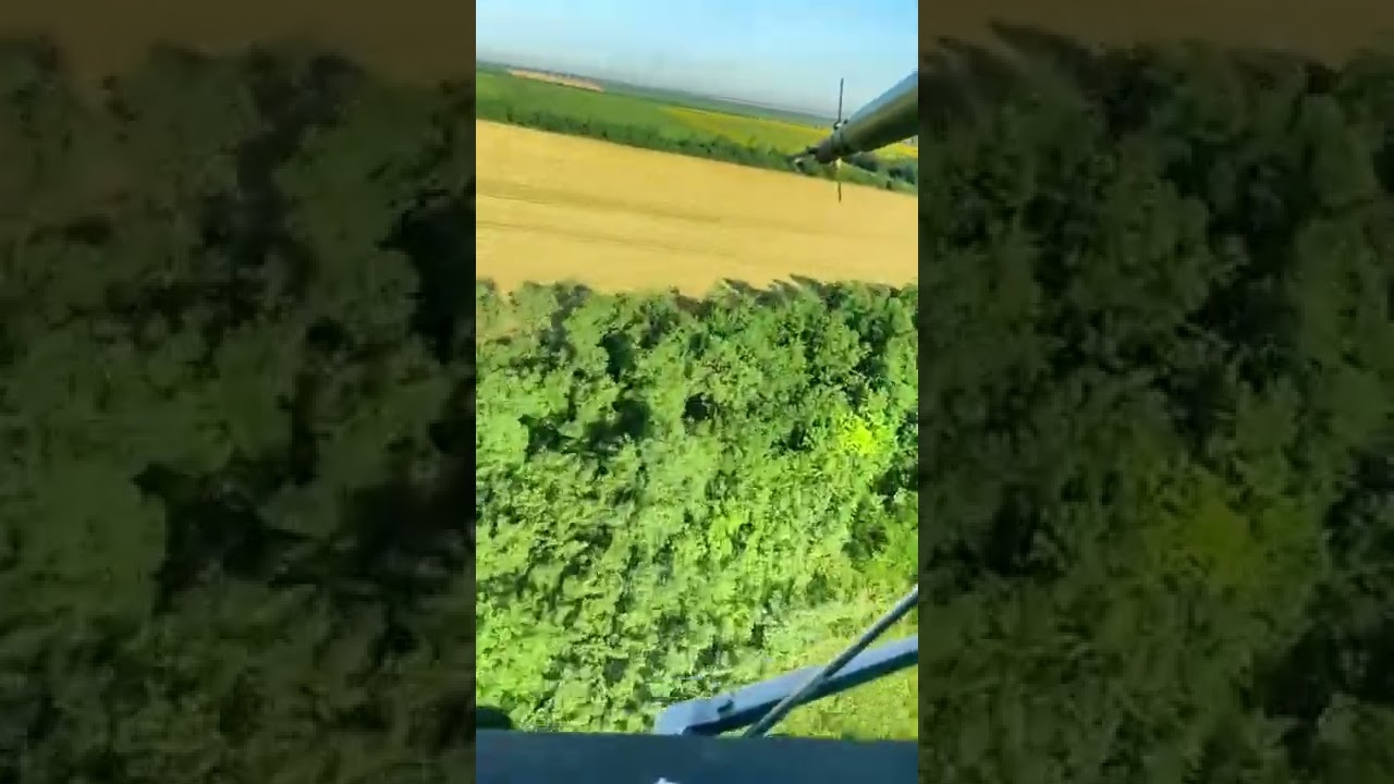 НОВЕНЬКИЙ КОПТЕР ОБРОБЛЯЄ ПОЛЯ | аграрії у полі.