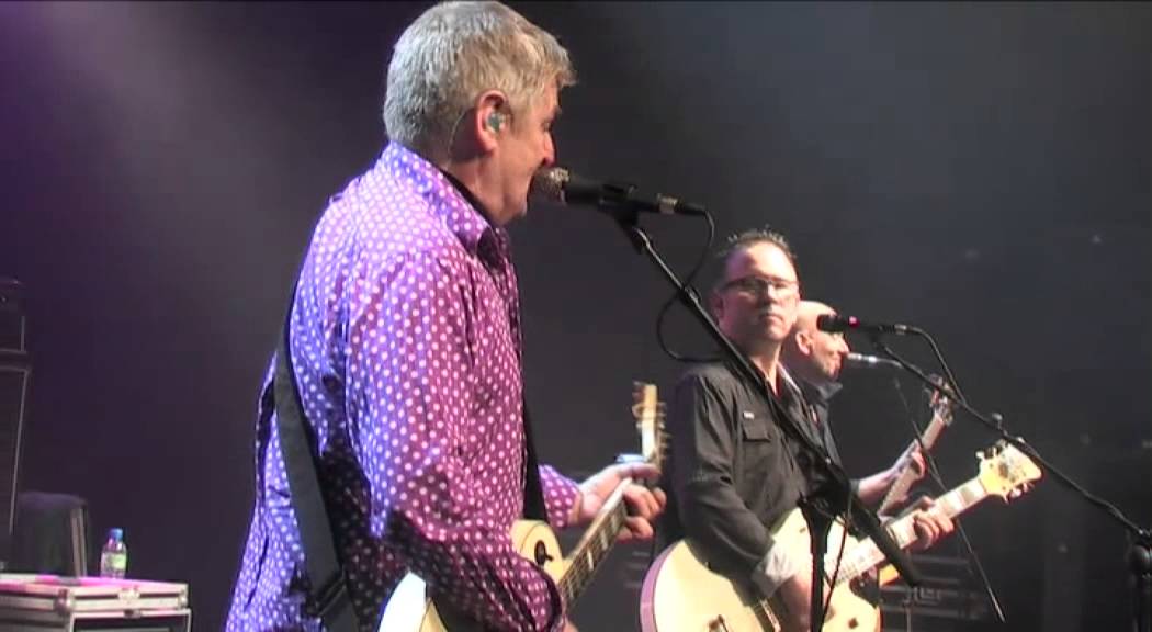 45Sound - The Sawdoctors live at Olympia, Dublin on 24-11-2012.