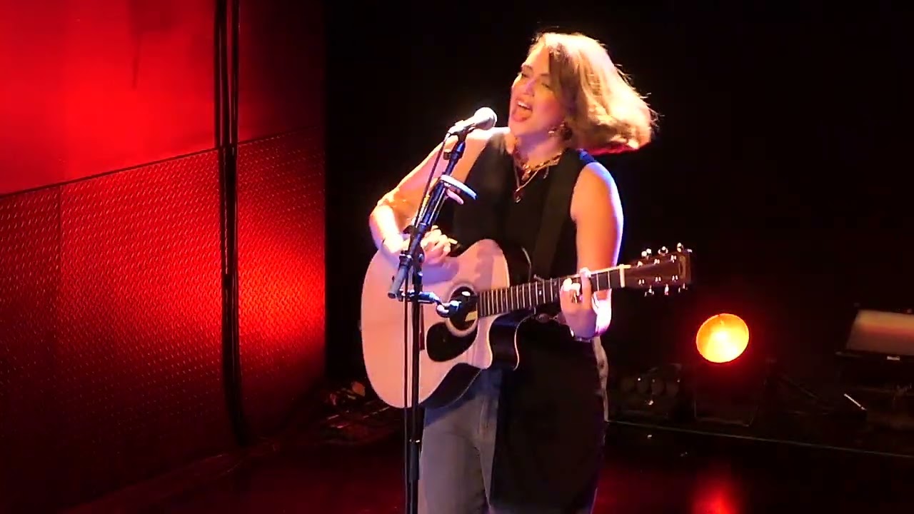 Allie Sherlock - Thank you , for breaking my heart  - Live Les étoiles in Paris - 28/03/2025