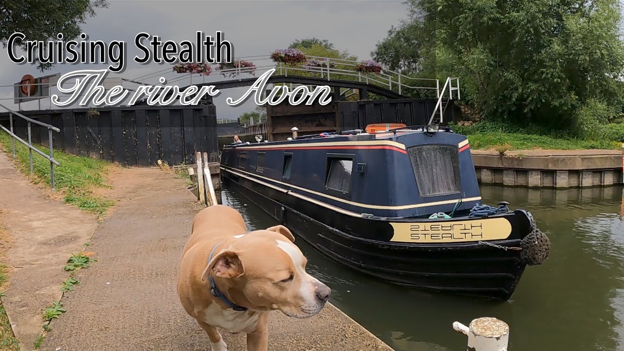 Ep 21 River cruising on Narrowboat Stealthy
