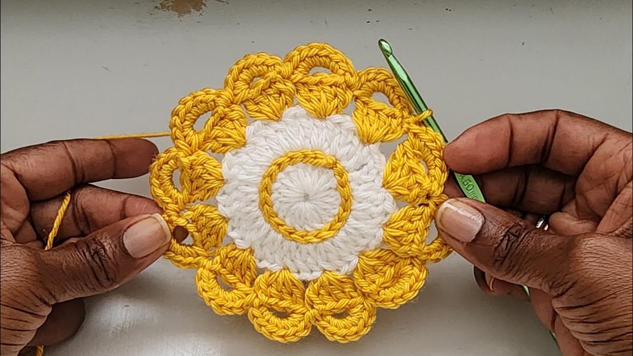 How to: Crochet Flower Coaster Tutorial 🌼