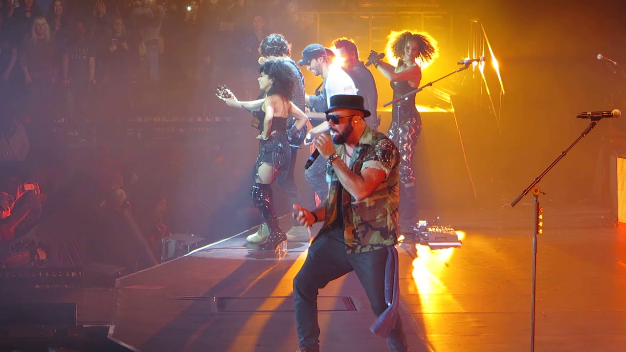 Enrique Iglesias 27/10/2018 Birmingham Genting Arena- El Perdón, Bailando