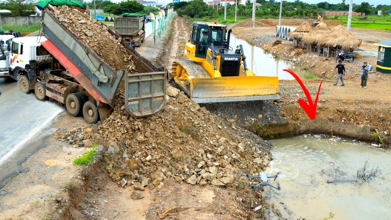 Nicely New Bulldozer SHANTUI DH17C3 Pro model 2026 starting work First day with Dump truck unloading
