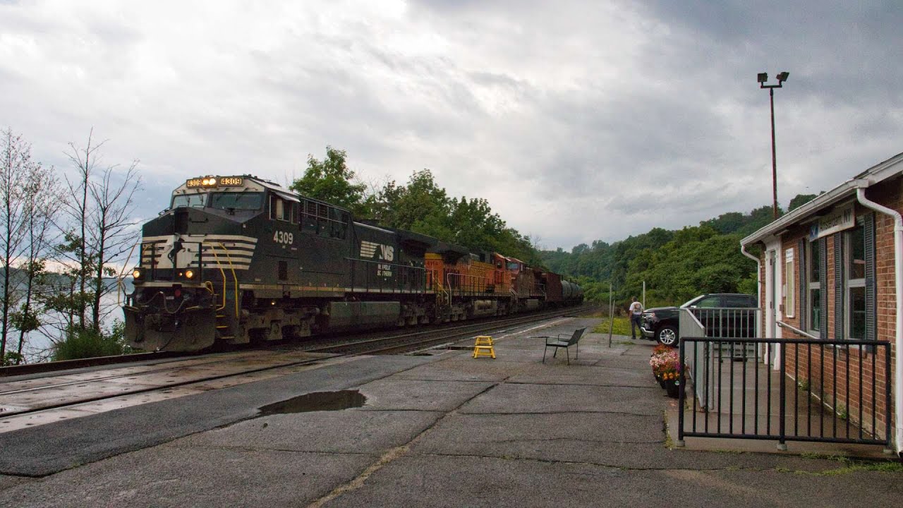 A Soggy Day of Railfanning in Upstate New York