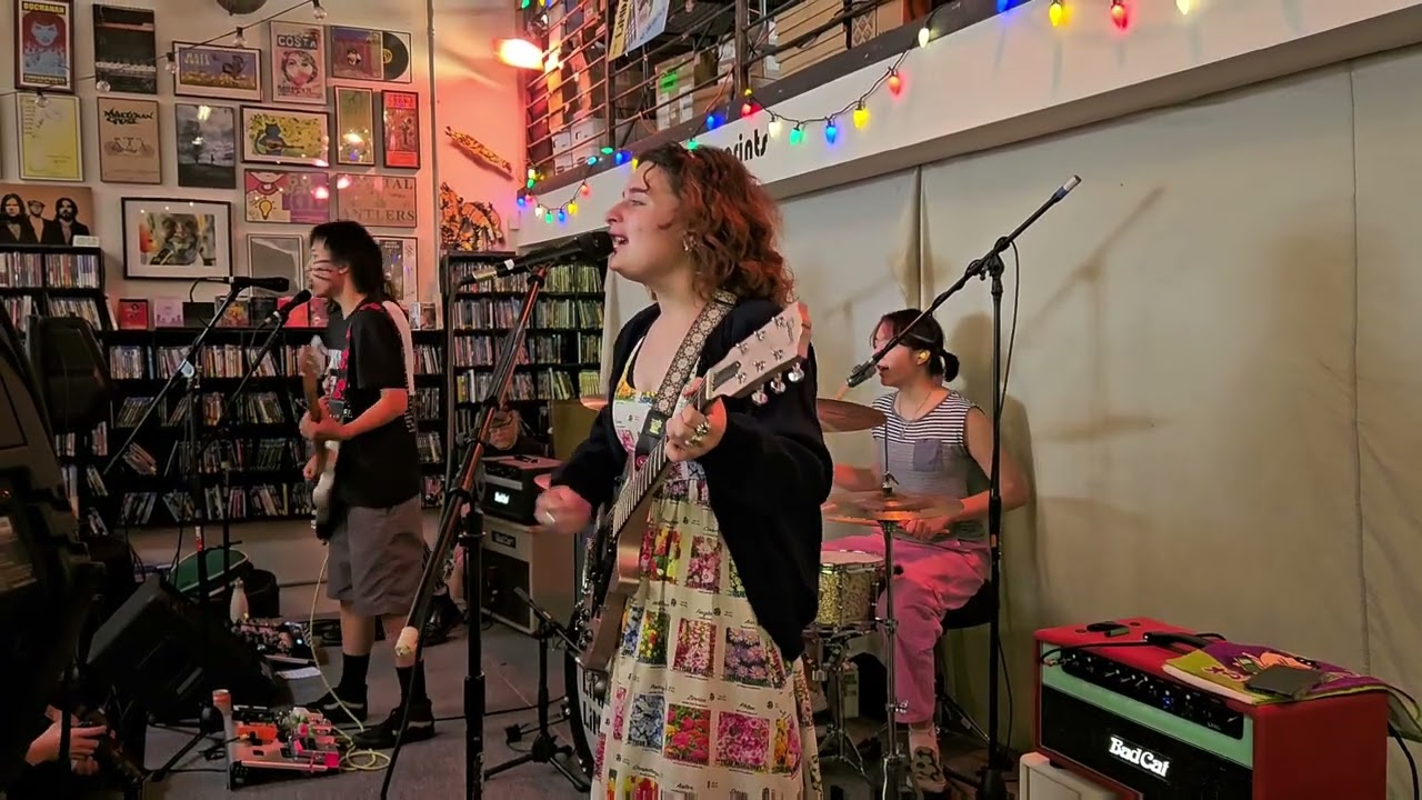 The Linda Lindas @ Fingerprints Music Long Beach 10-13-24 Full Show