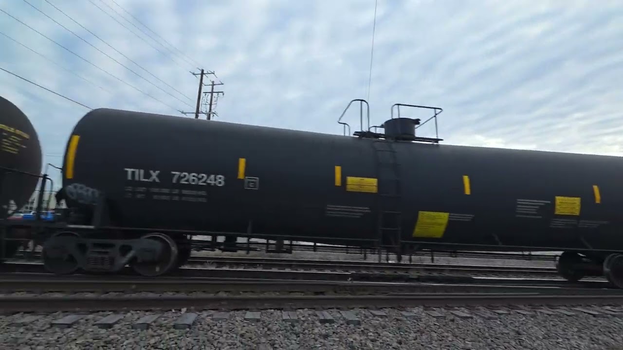 4 Engine BNSF train 6282/4091/5650/4690  heading out of the railyard! 1/15/26~La Crosse, Wi.
