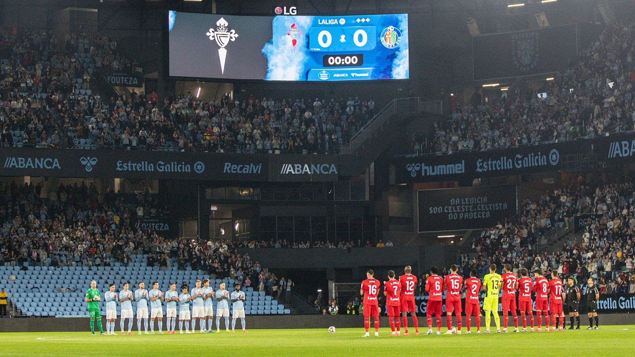Emotivo minuto de silencio en memoria de las víctimas de la DANA 🙏🩵 RC Celta