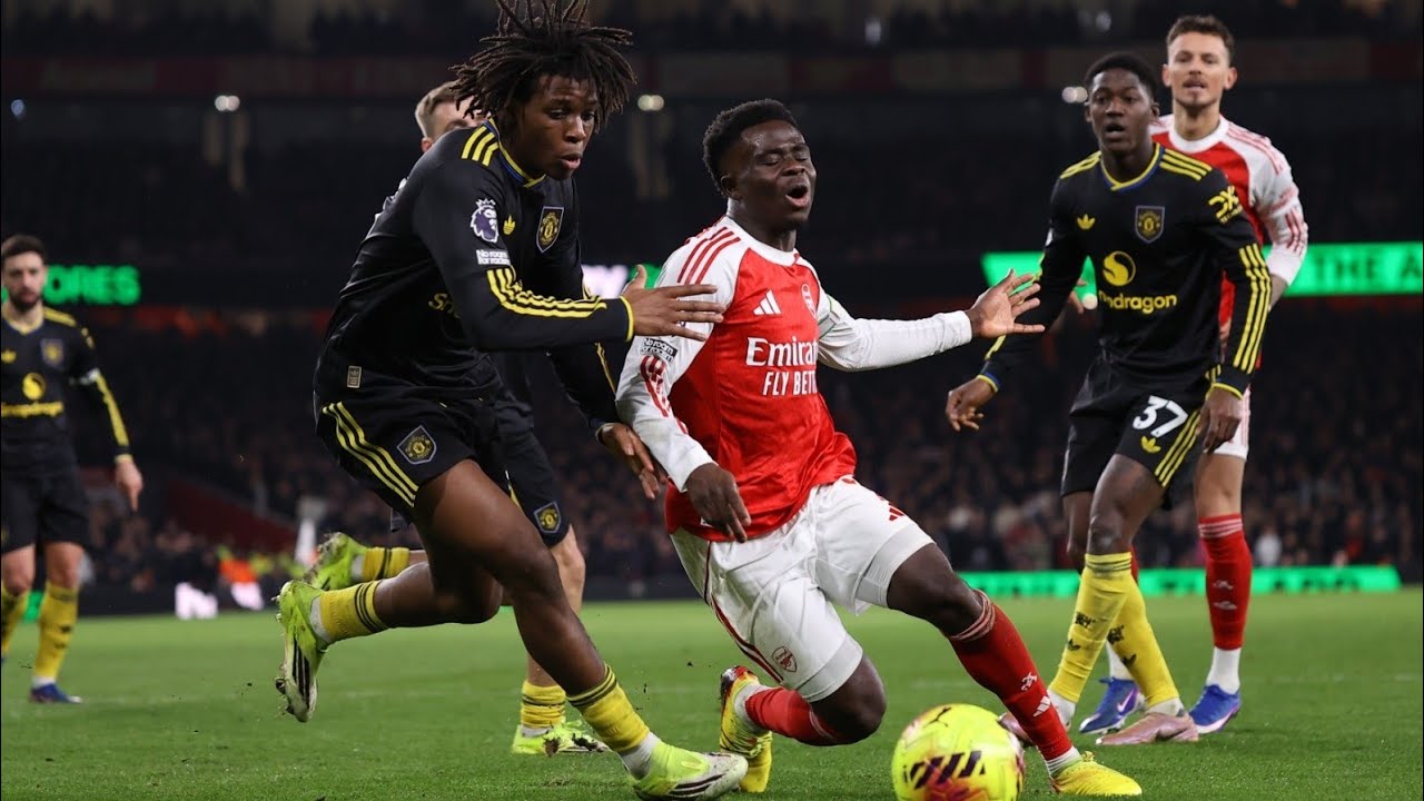 Man united ekomyewo nobusungu arsenal 2 - 3 Man U . Tebinagwa