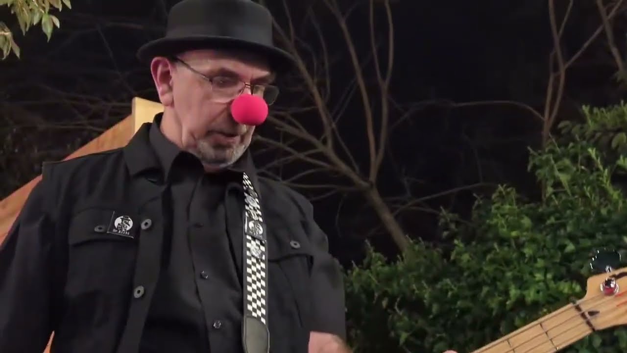 Dr. Alibi 'Beware Of The Clown' (Damned cover), The Avon Brewery, Salisbury, UK, 31st August 2024