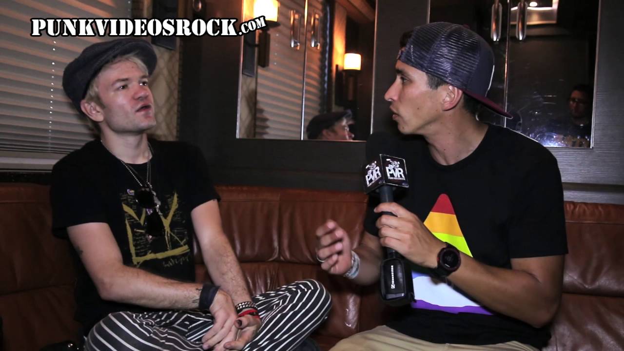 Sum 41's Deryck Whibley Talks Sobriety, ’13 Voices,’ Ludacris collaboration w/ @RobertHerrera3