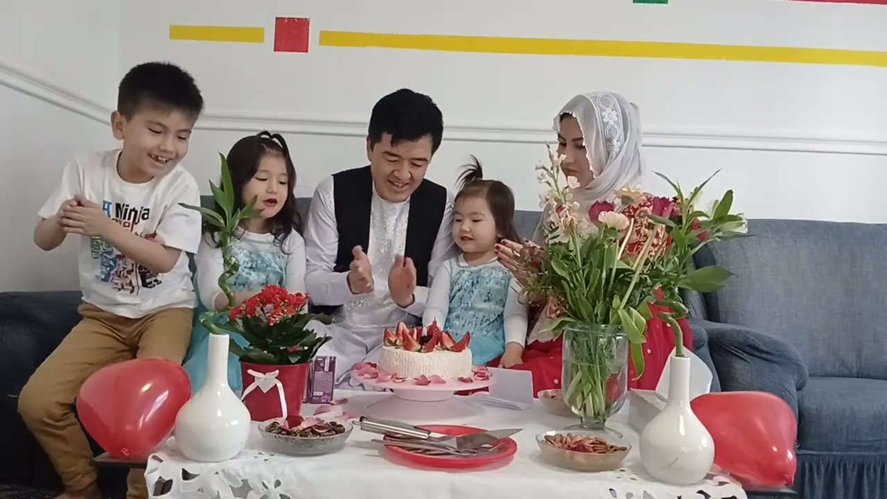 یک جشن کوچک برای روز ولنتاین ##ولنتاین تان مبارک  دوستان عزیز## 