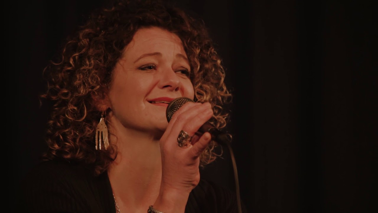 Grounded sessions 4 LISA SE KLAVIER