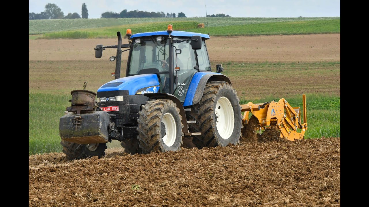 New Holland TM155 au décompactage