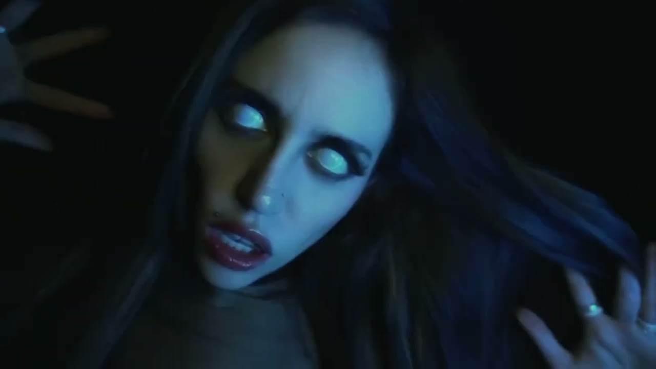 Anna Fiori   El Día de la Ira Video Oficial 2022 4K Metal en Español