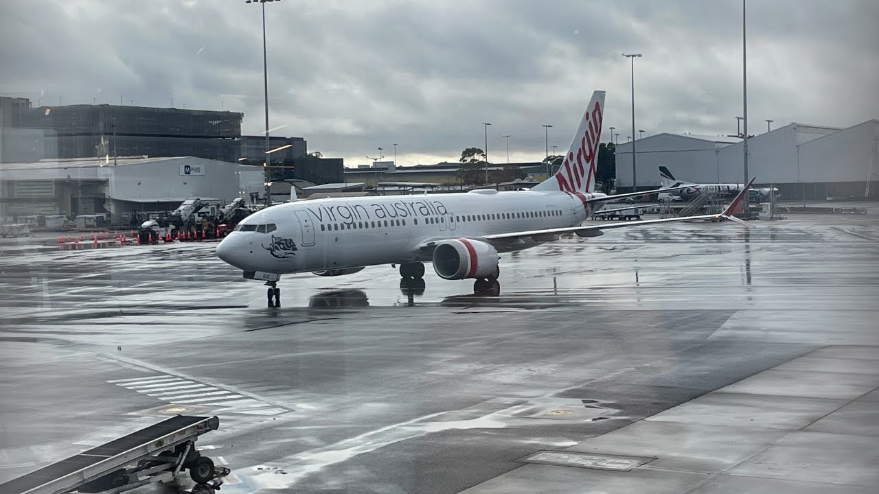 Virgin Australia Boeing 737 MAX 8 (VH-8IC) | Pushback, Taxi and Takeoff at Sydney Airport.