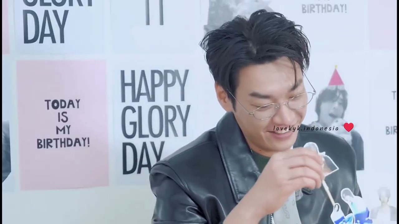 Sub [INDO+ENG] BIRTHDAY!! Kimyoungkwang, Answering fans question #repost @kimyoungkwang_official 