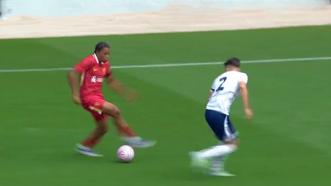 Rio Ngumoha - Dancing With The Ball!