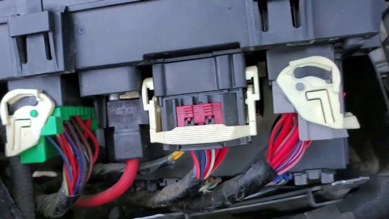 2013 Chrysler 200 Starter Circuit - No Fuse or Relay