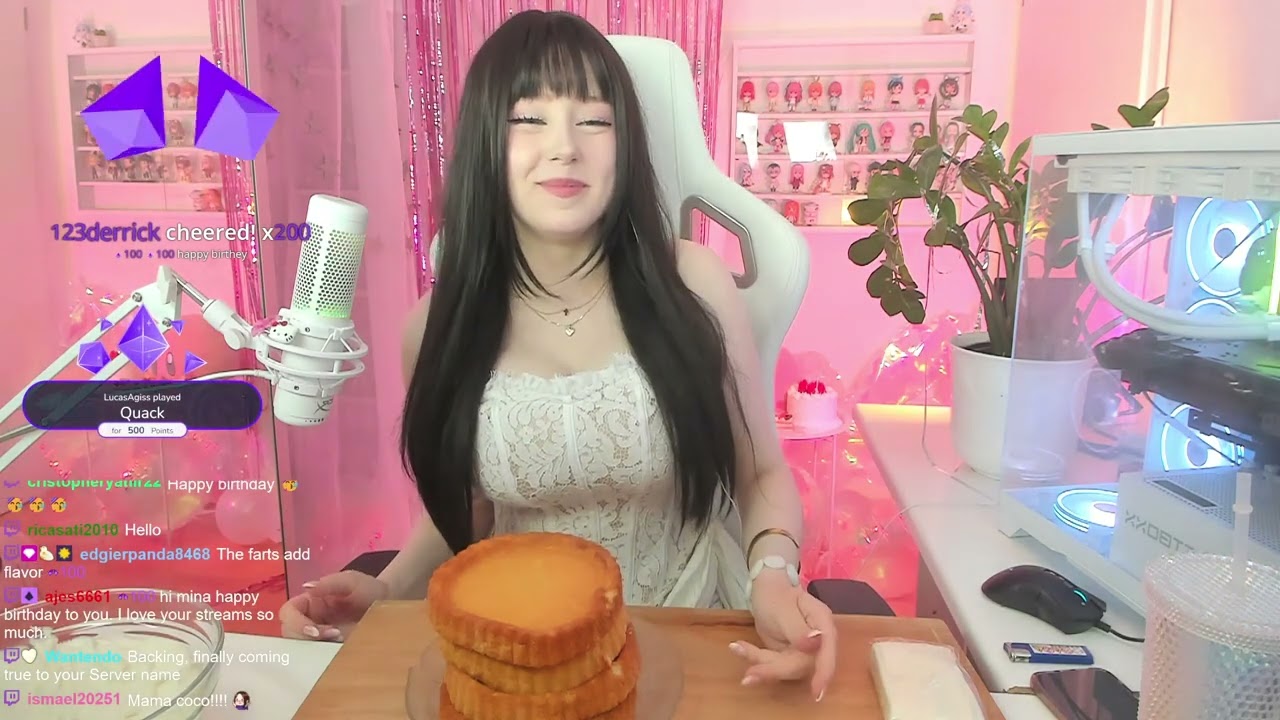 ❤️ IT'S MY BIRTHDAY ❤️ DECORATING MY CAKE!!! ❤️ !discord ❤️ !socials