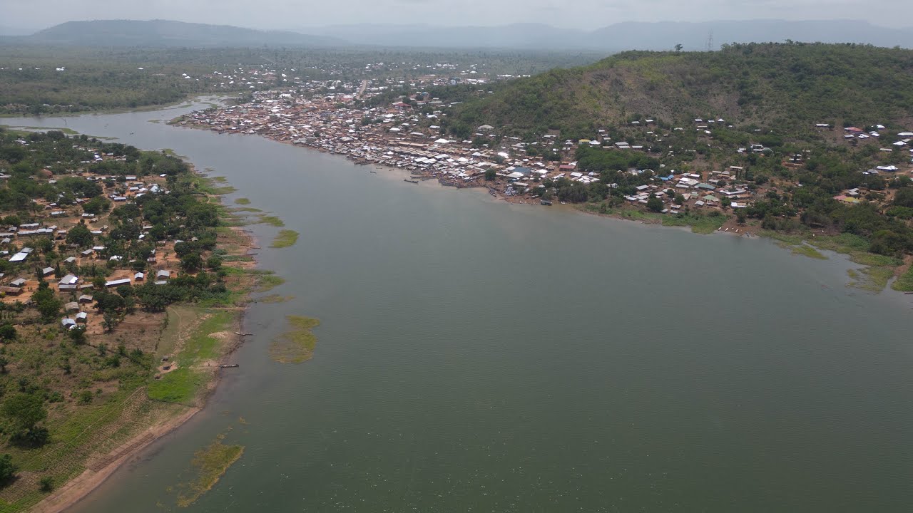 AMU (River) by Diyakah